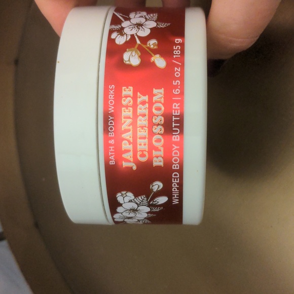 NEW Bath & Body Works Japanese Cherry Blossom Whipped Body Butter 6.5 oz - Picture 2 of 4
